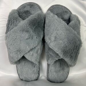 Cozy Grey Faux Fur Slippers